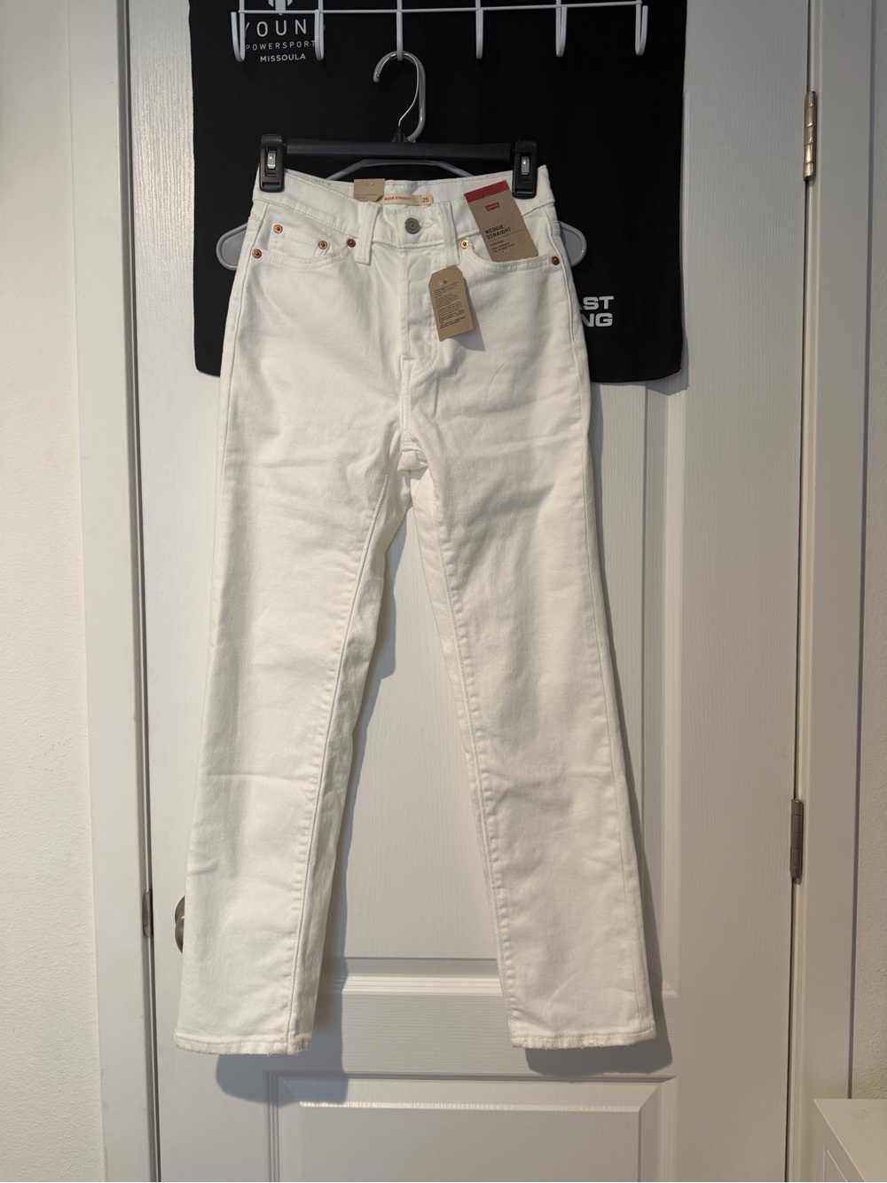 Levi's Women's White Straight-Leg Jeans